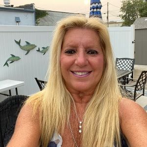 Meet your Posher, Linda